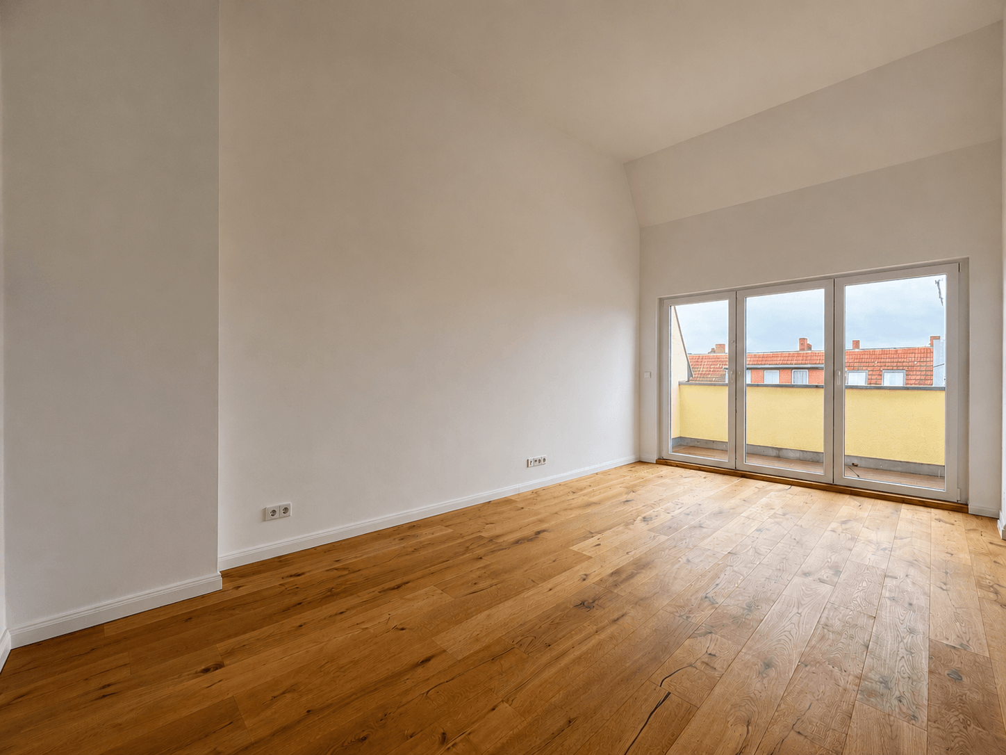 Drei-Zimmer-Penthousewohnung - SF DG