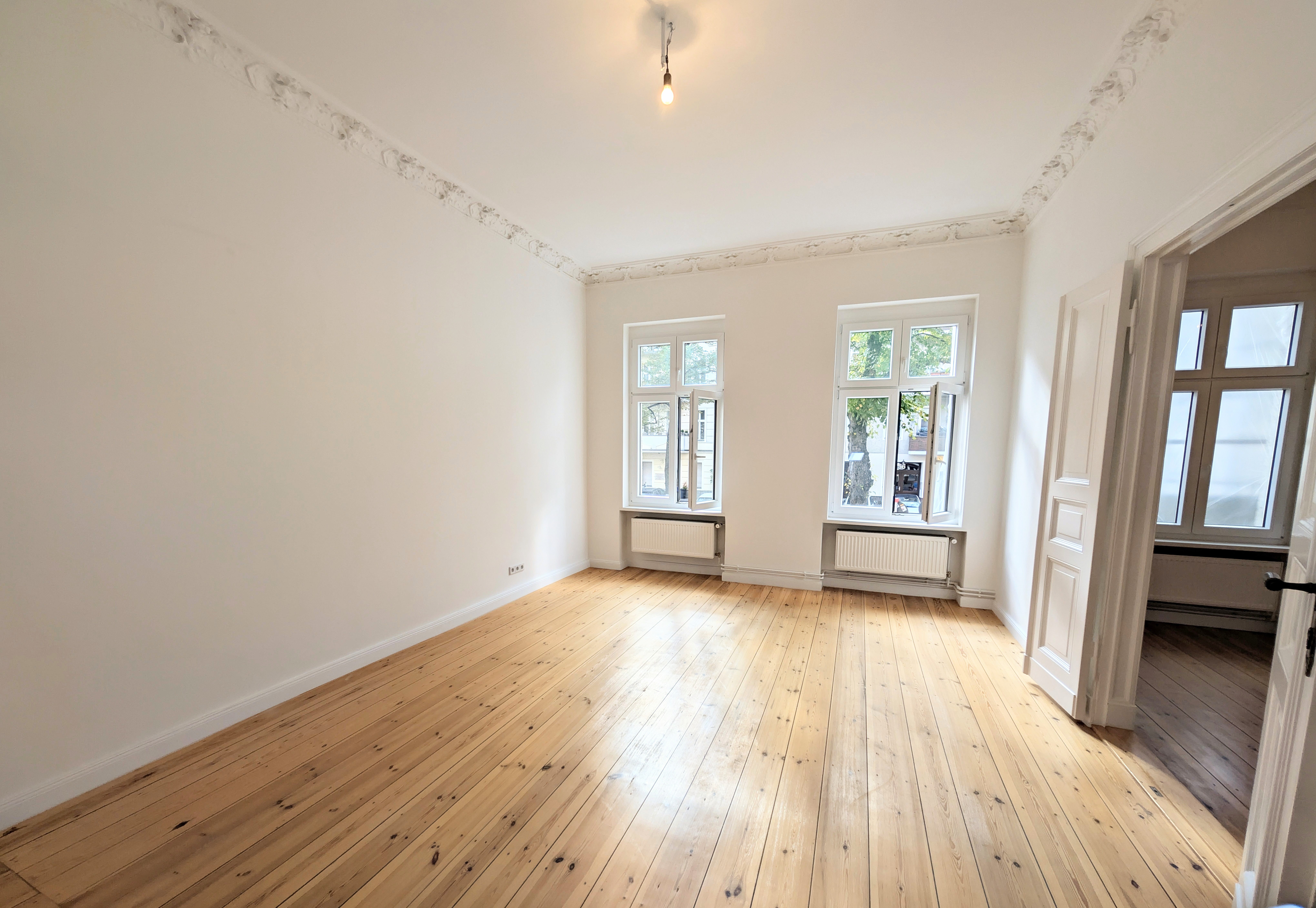 Repräsentative Gewerbefläche am Ku’damm – 153 m², 5 Räume, modernisiert 2025