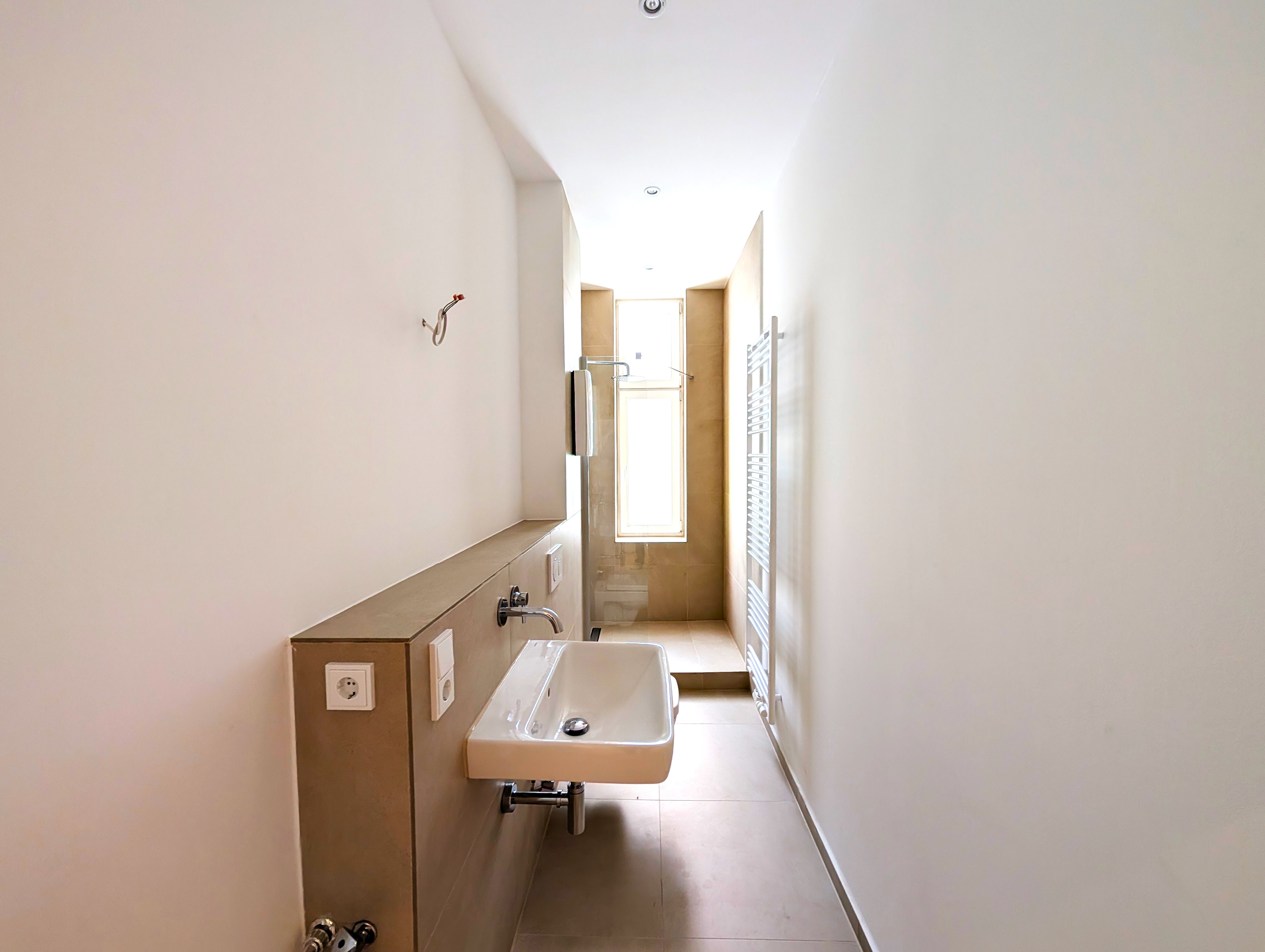 Moderne 2-Zimmer-Wohnung mit Einbauküche in Wilmersdorf