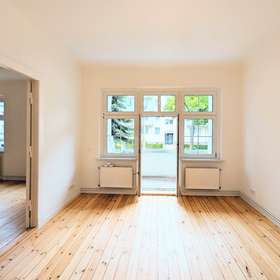 Ruhige 3-Zimmer-Wohnung im sanierten Altbau mit Balkon