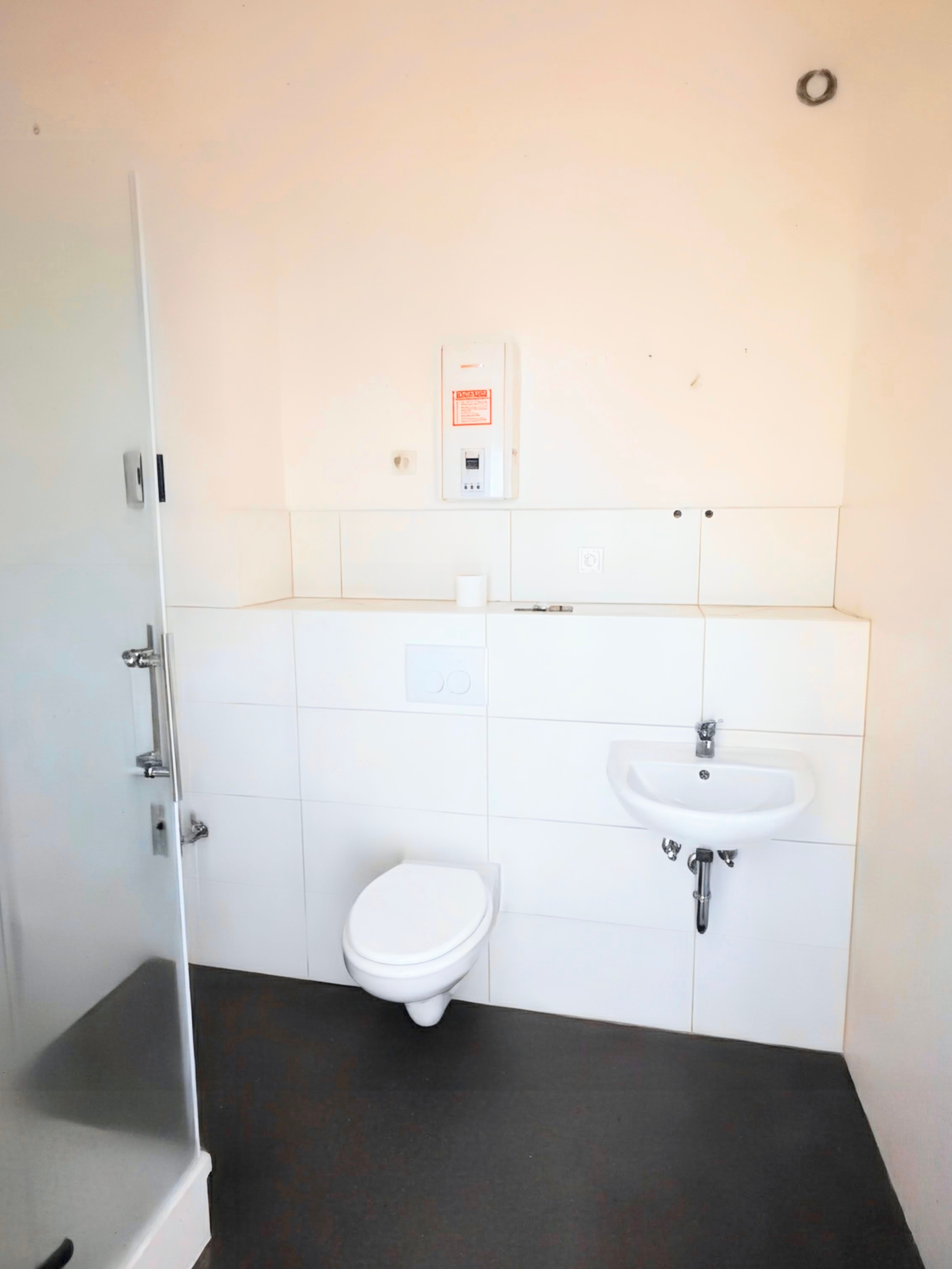 Helle 2-Zimmer-Wohnung in Berlin-Moabit mit moderner Einbauküche