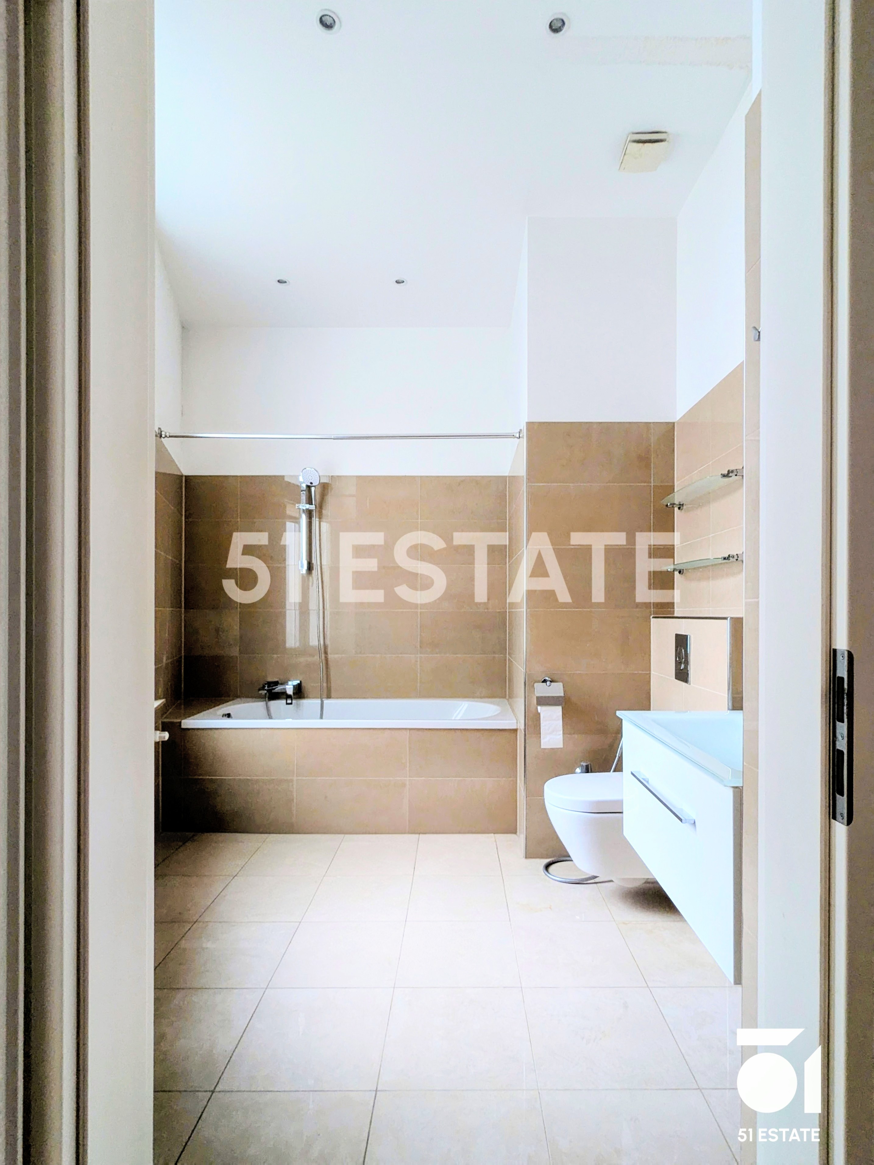 Büro- oder Praxisfläche nahe Kurfürstendamm – 5 Räume auf ca. 155 m²