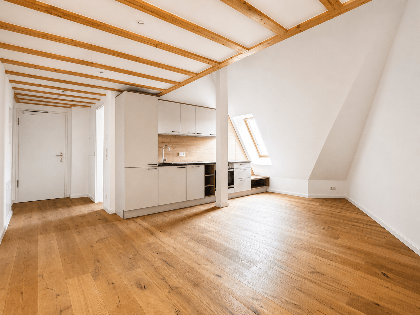 Drei-Zimmer-Penthousewohnung - VH DG mi. li.