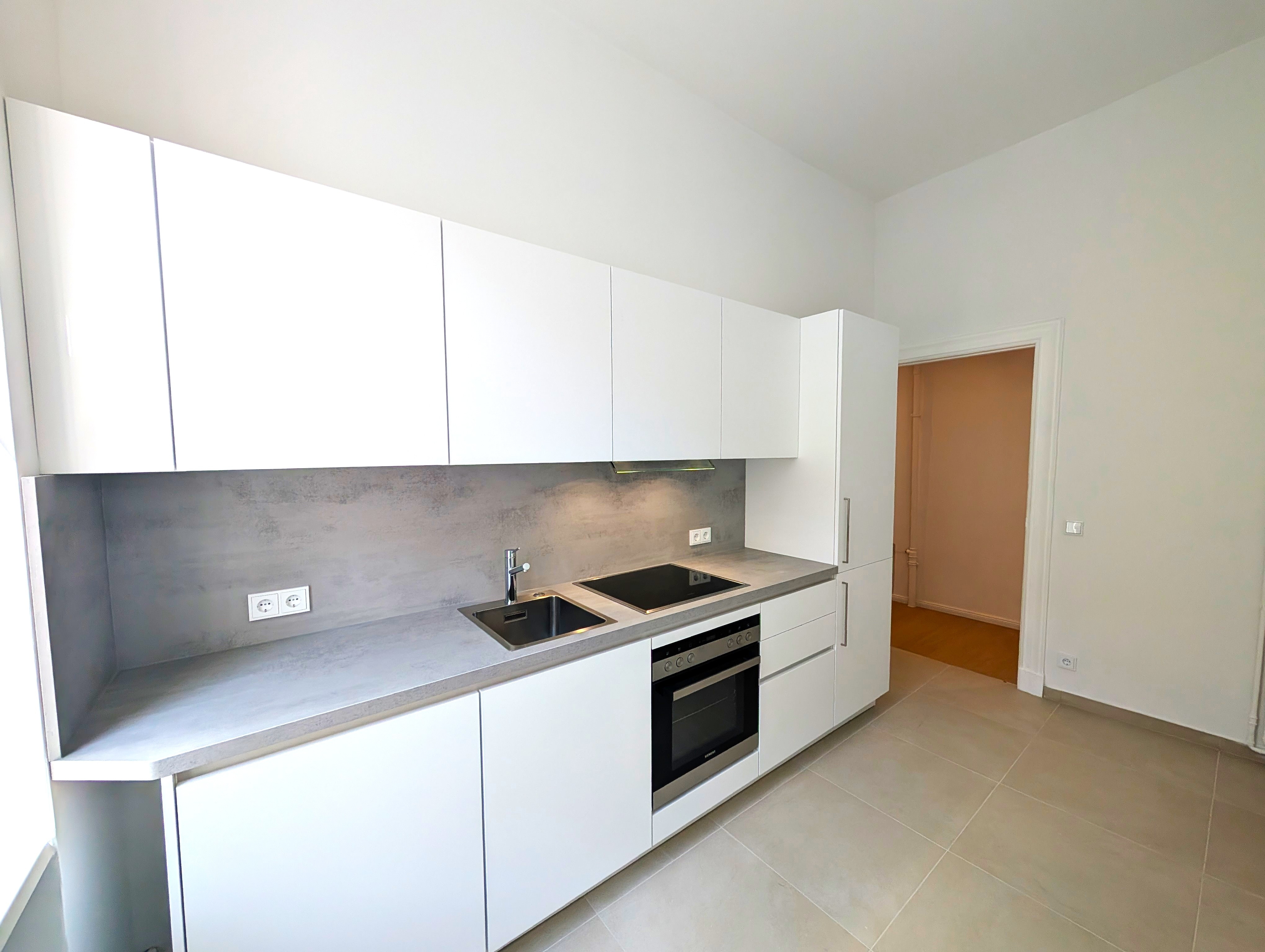 Moderne 2-Zimmer-Wohnung mit Einbauküche in Wilmersdorf