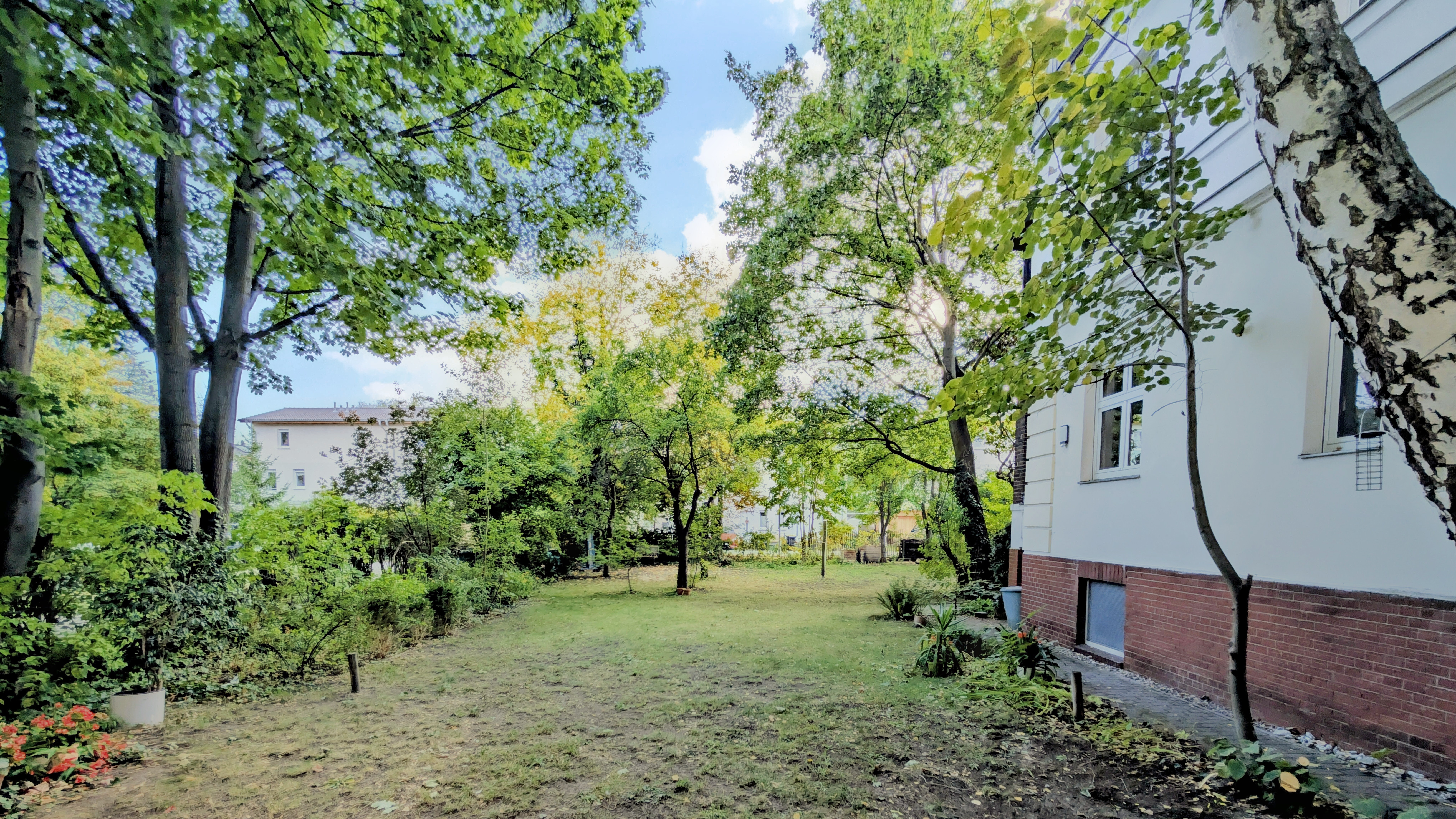 3-Zimmer-Hochparterrewohnung mit Einbauküche & Gemeinschaftsgarten in Berlin-Pankow