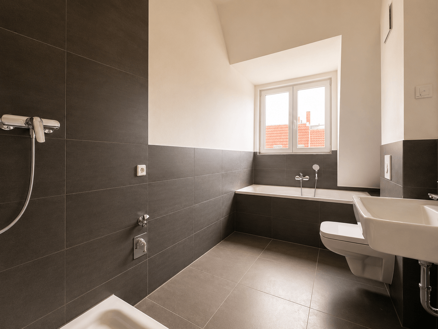 Drei-Zimmer-Penthousewohnung - SF DG