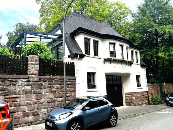 Exklusive Villa in bester Lage von Wuppertal Vohwinkel!
