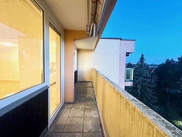Provisionsfrei: Top sanierte 1,5-Zimmer-Wohnung mit 5,6% Nettorendite (Erbbaurecht)