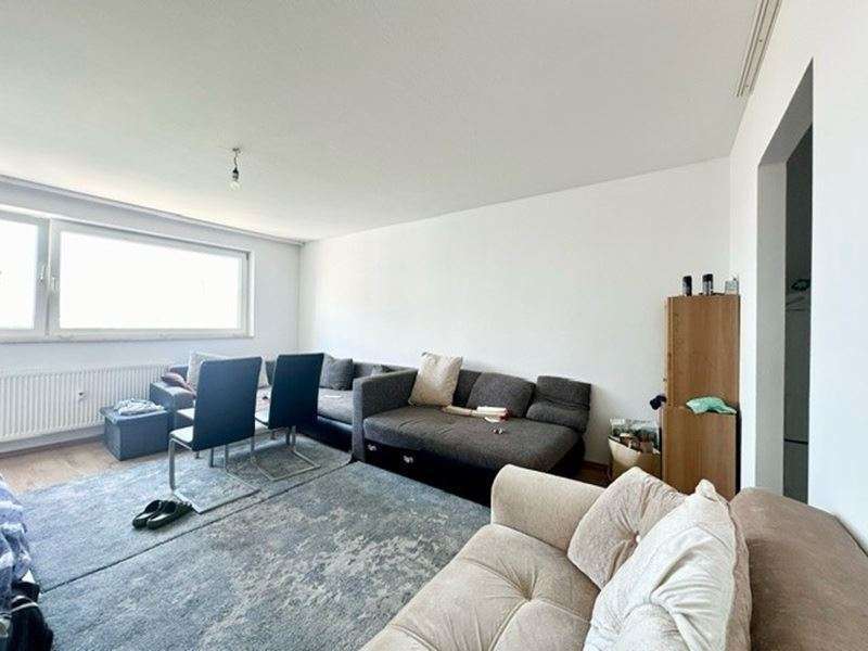 9 % Nettorendite: Top sanierte2-Zimmer-Wohnung mit Balkonund Stellplatz in Dietzenbach