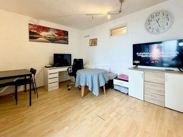 8,4% Nettorendite: Gepflegte 3-Zimmer-Wohnung mit Stellplatz