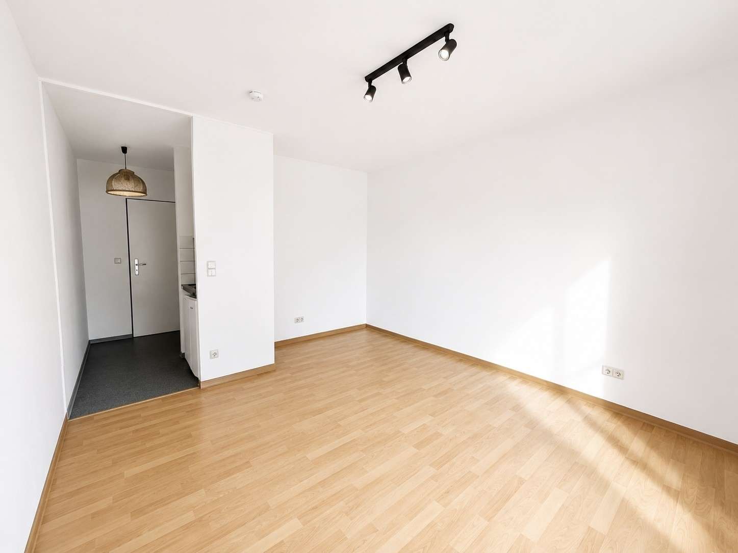Leerstehend: Top gepflegte 1-Zimmer-Wohnung im Sonnenhof