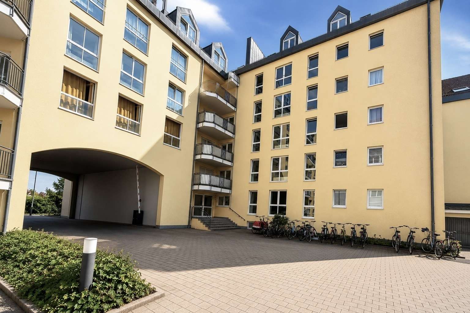 Leerstehend: Top gepflegte 1-Zimmer-Wohnung im Sonnenhof