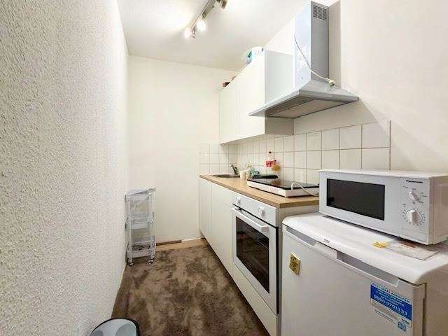 8,6% Nettorendite: Top sanierte 1-Zimmer-Wohnung mit Balkon & Stellplatz