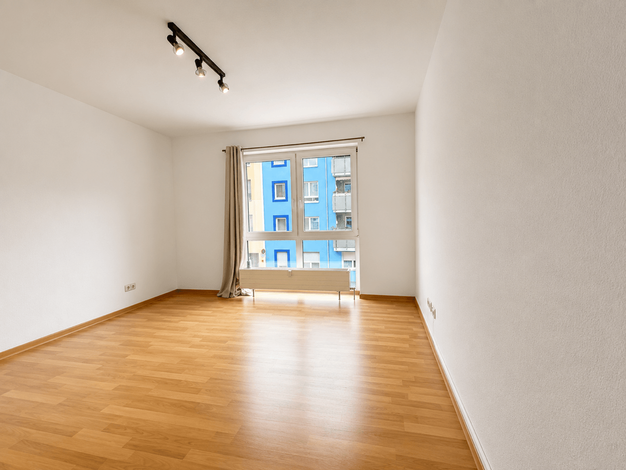 Leerstehend: Top gepflegte 1-Zimmer-Wohnung im Sonnenhof
