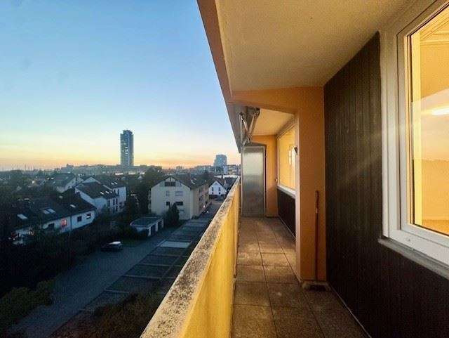 Provisionsfrei: Top sanierte 1,5-Zimmer-Wohnung mit 5,6% Nettorendite (Erbbaurecht)