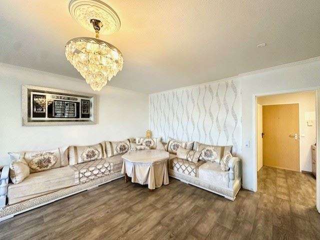 Gepflegte 2-Raum-Wohnung mit Balkon & Stellplatz