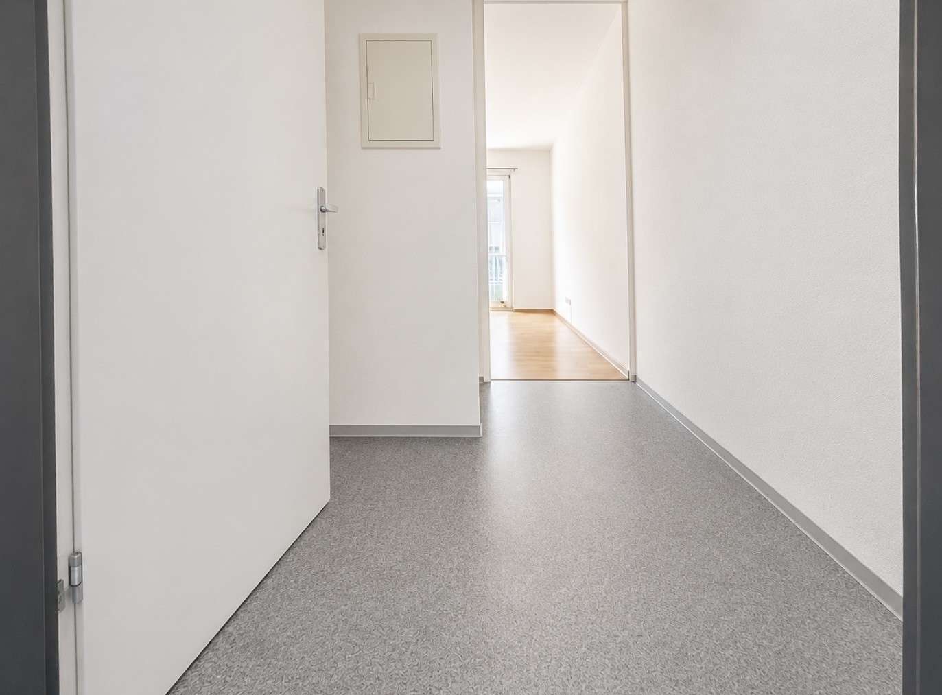 Leerstehend: Top gepflegte 1-Zimmer-Wohnung im Sonnenhof