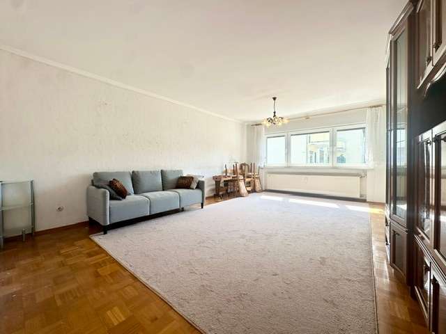 Wohnen am Rodgausee - Großzügige 3-Zimmer-Wohnung mit Wintergarten & Garage