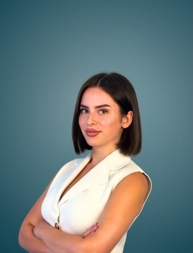 Makler Derya Schmitt