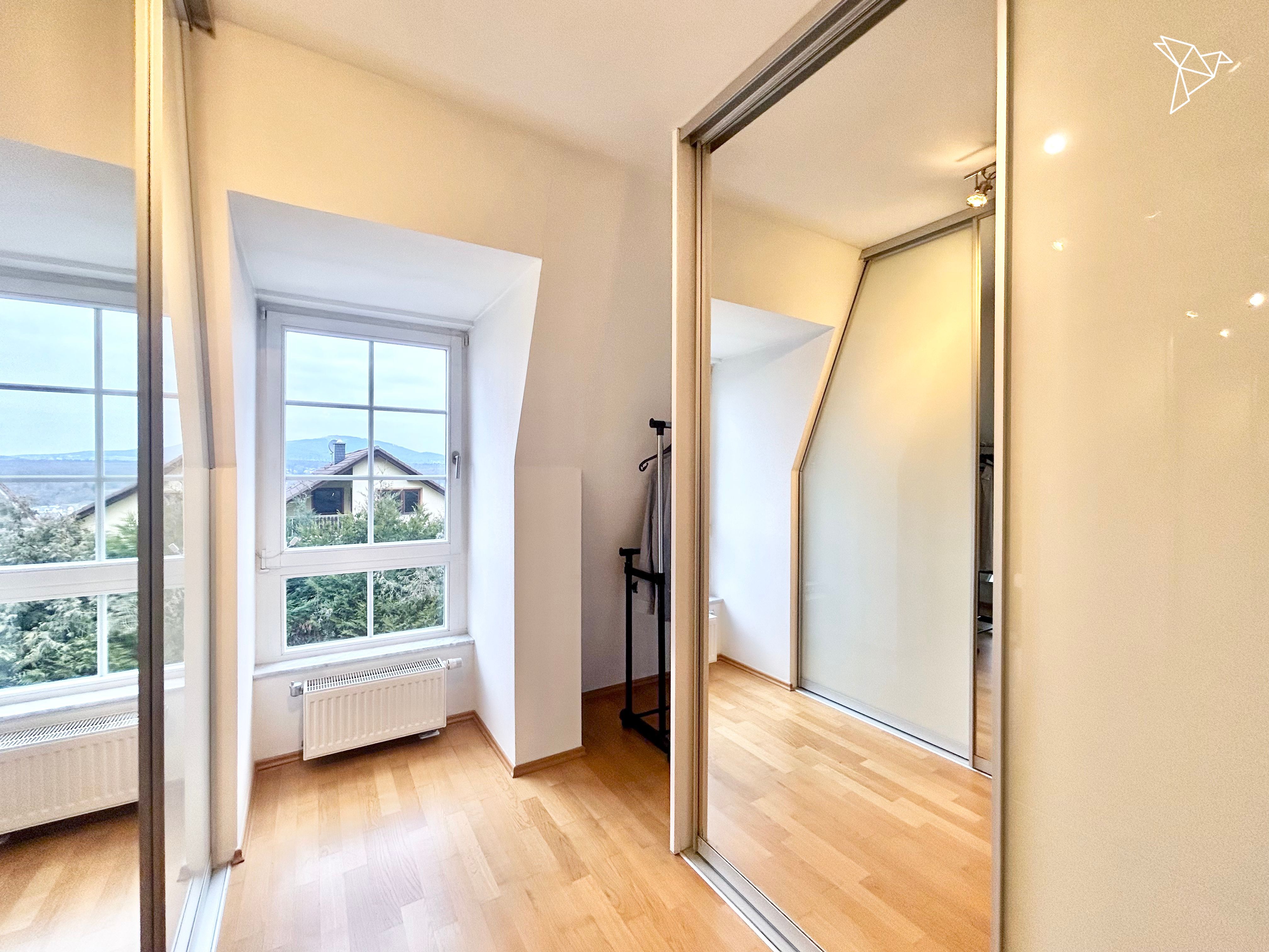 WOHNEN AUF HÖCHSTEM NIVEAU 🌟 Traumvilla mit Skyline-Blick & riesigem Garten!