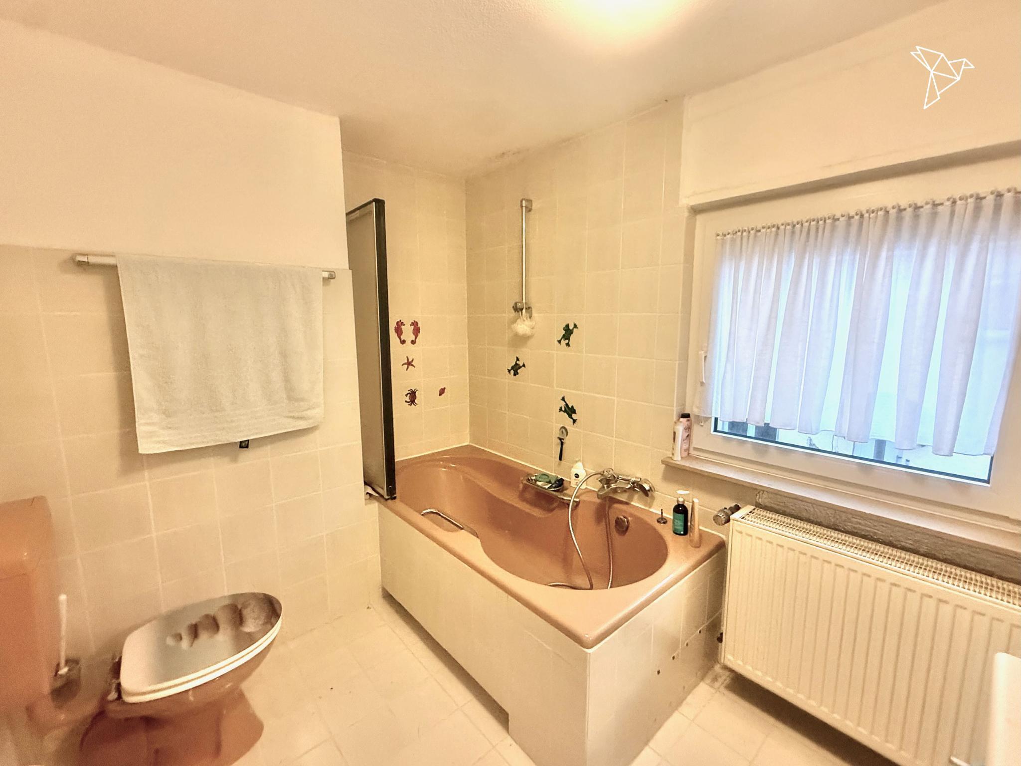 VIEL PLATZ, WENIG PREIS 🔥 Freistehendes Haus mit 7 Zimmern in Alten-Buseck!