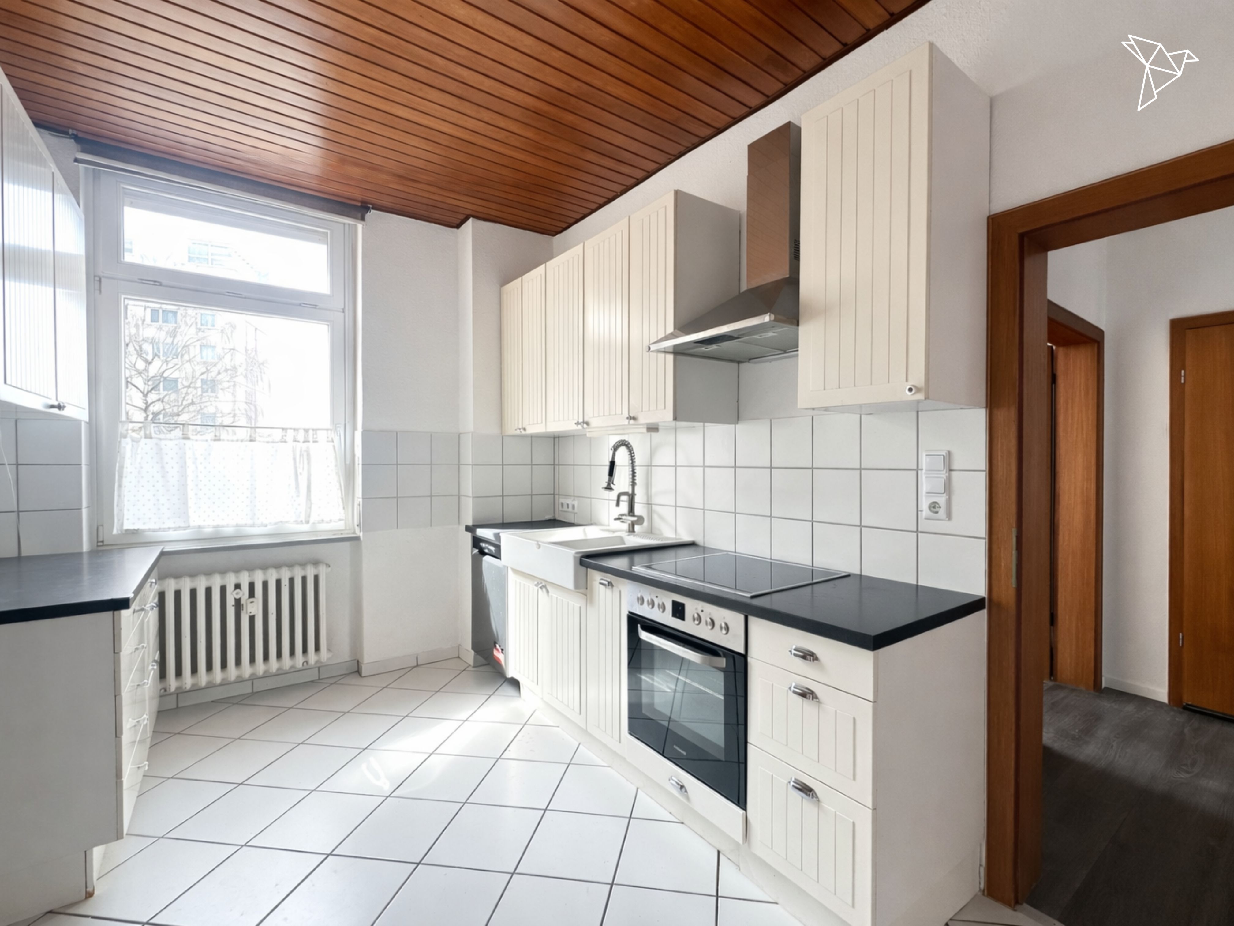 EIN ZUHAUSE MIT GESCHICHTE 🏛️ Modernisierte 4-Zimmer-Wohnung in zentraler Lage von Friedrichsdorf!