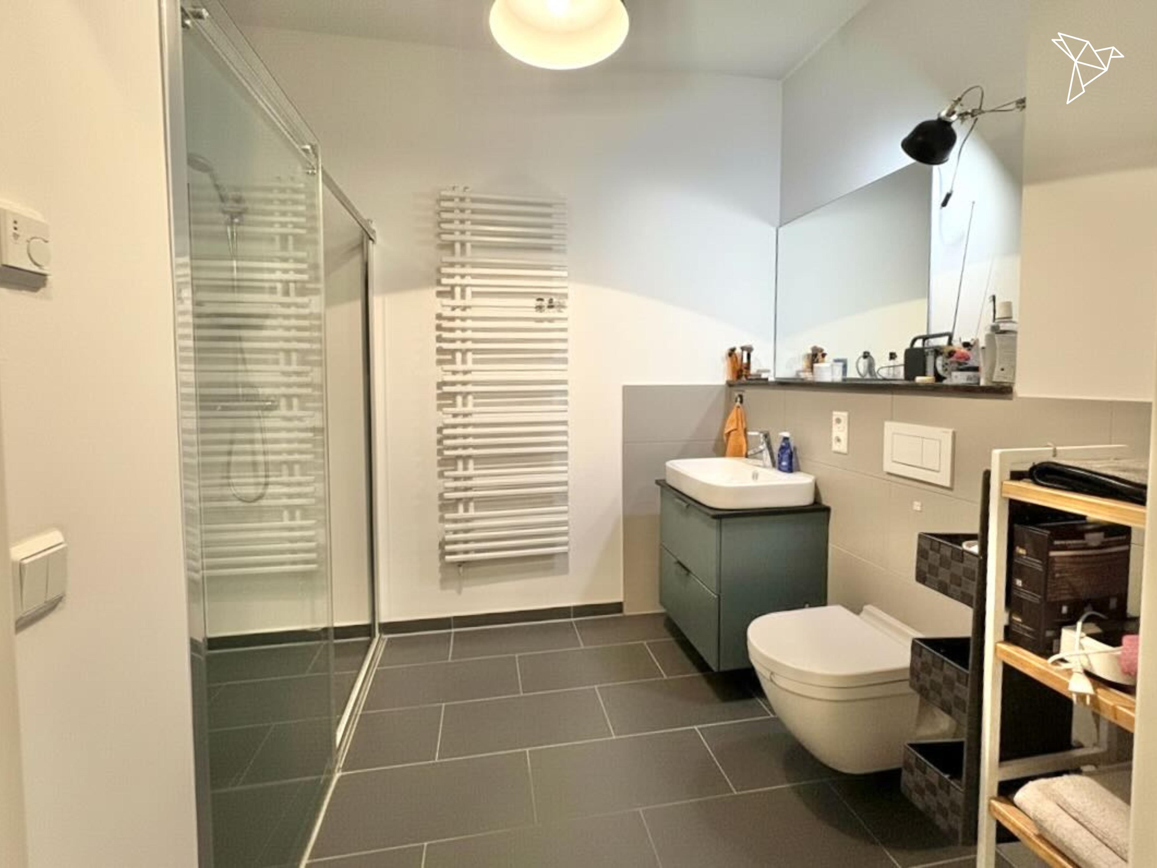 EINZUGSBEREIT & WOW 😍 Stylisch möblierte 2-Zimmer-Wohnung mit Tiefgarage in Köln!