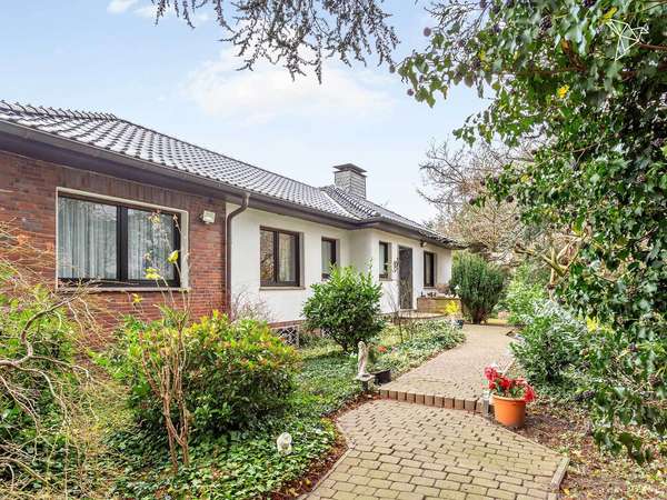 FAMILIENTRAUM MIT VIEL RAUM 🤩 Großzügiger Bungalow mit 250 m² und weitläufigem Garten in Bergkamen!