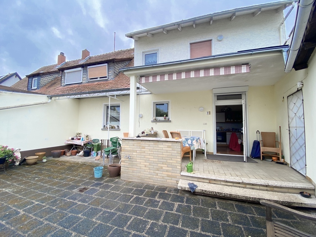 RESERVIERT - SOMMERTRAUM - Familienfreundliche Doppelhaushälfte mit großem Garten Hanau-Lamboy!