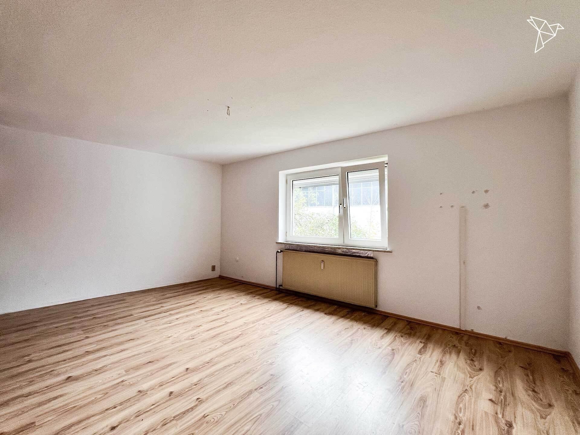 WOHNEN & ARBEITEN 🔑 Zweifamilienhaus mit nutzbarer Gewerbefläche in Großmaischeid!