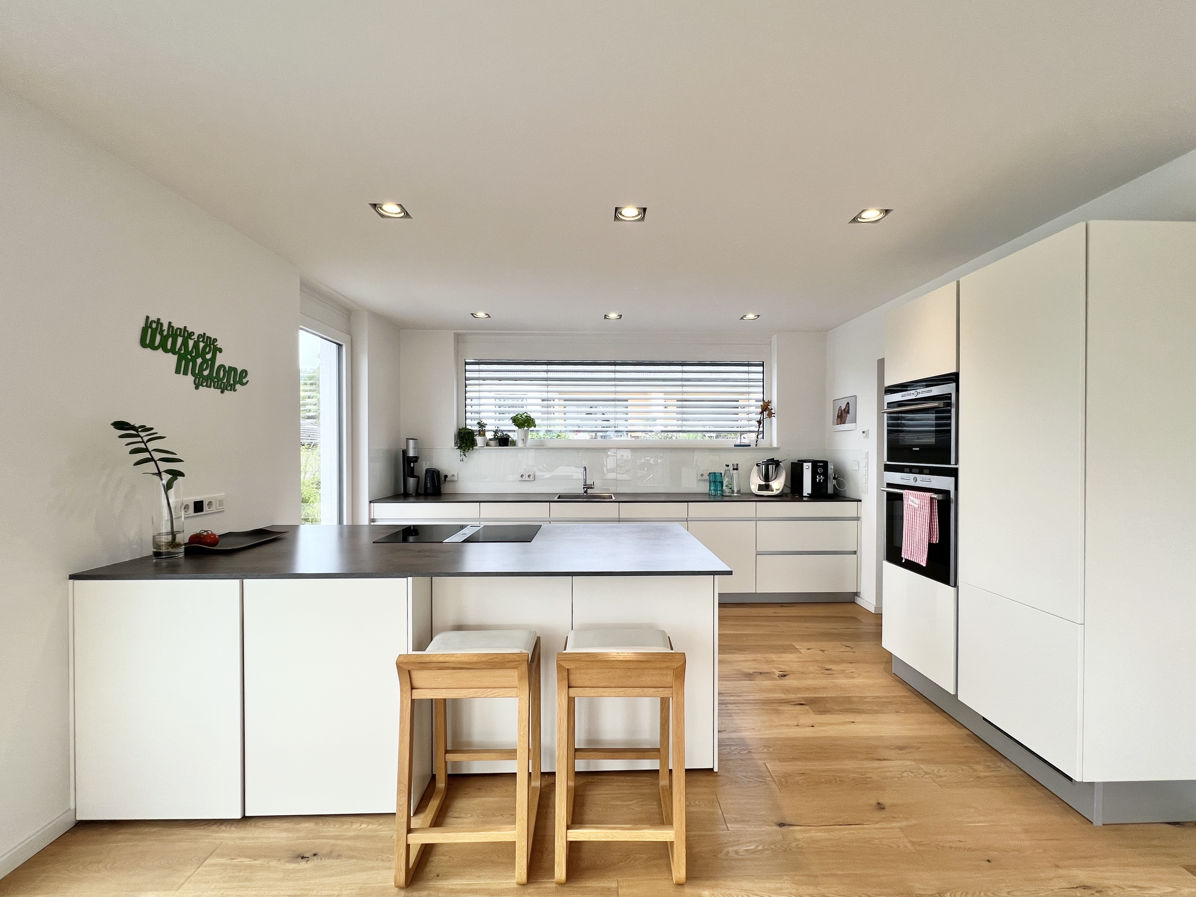 POOL MIT TALBLICK - Luxuriöses Einfamilienhaus mit exklusiver Ausstattung in Eppstein!