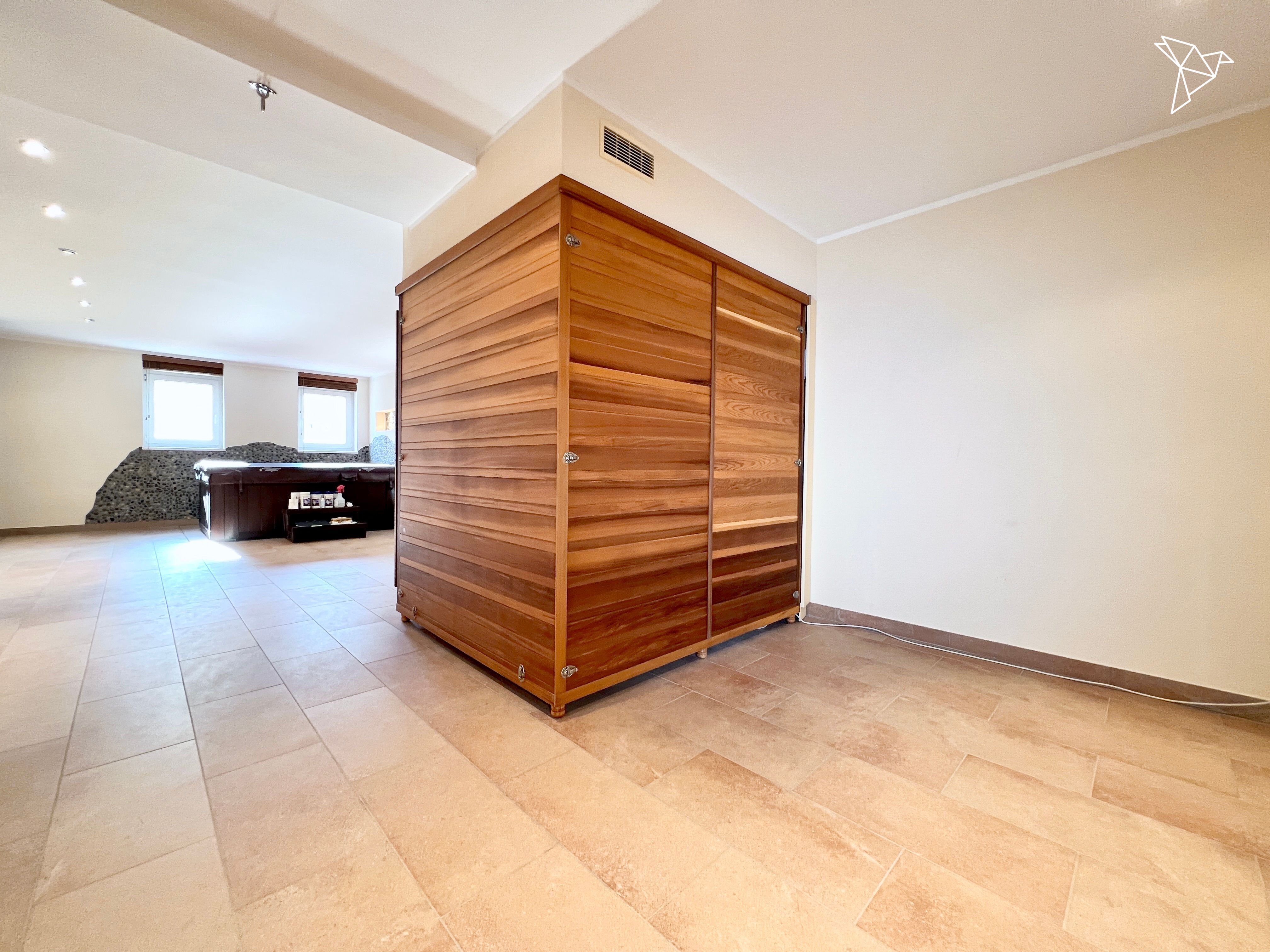 PRIVATER WELLNESSBEREICH 🌟 Exklusive Dachgeschosswohnung mit 2 Balkonen in Alzenau!