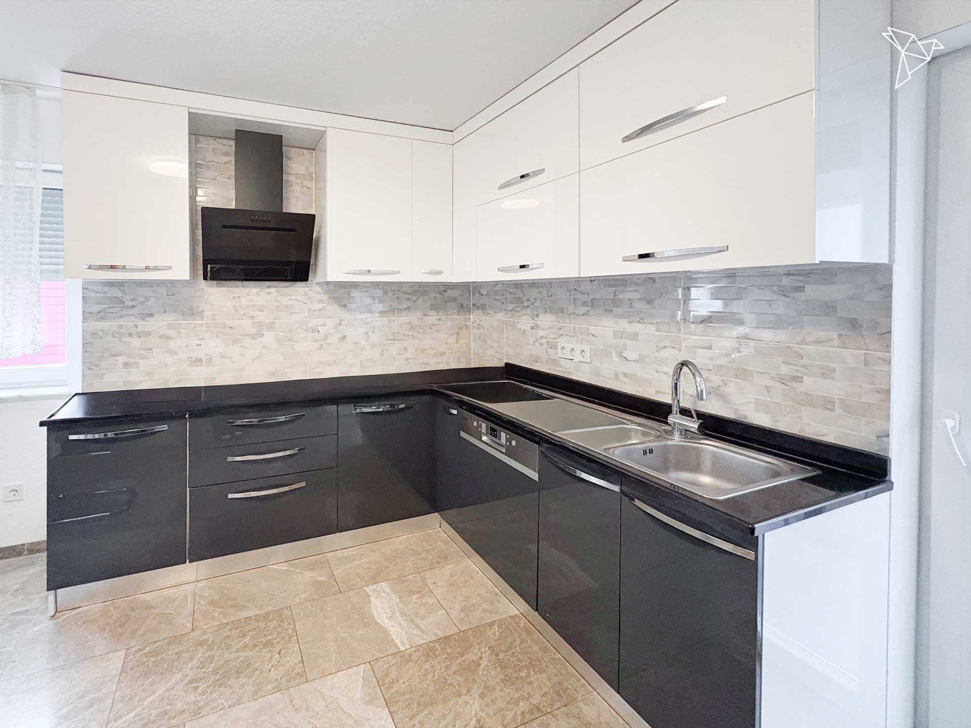 MODERN & GEHOBEN 🏡 Gepflegtes Mehrfamilienhaus mit vier exklusiven Wohneinheiten in Rodgau!