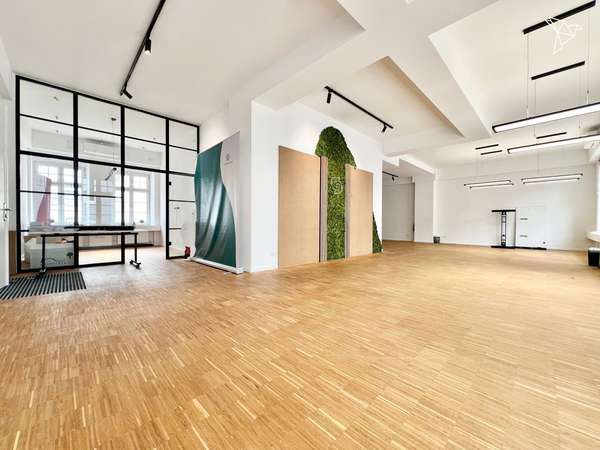 MODERN & FLEXIBEL 💼 Großraumbüro, Einzelbüros und kreative Ecken für Ihr Team!