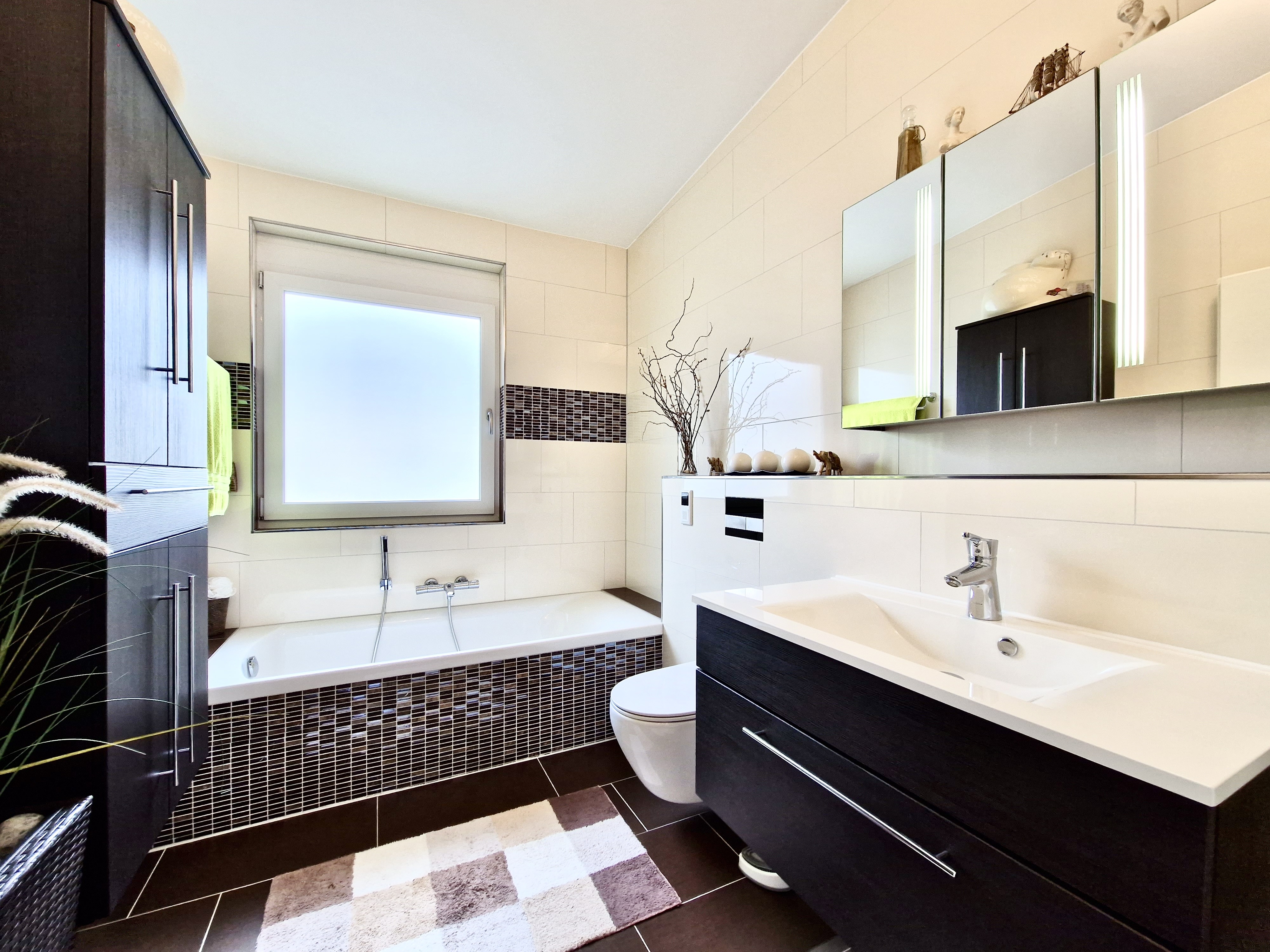 DER SOMMER KANN KOMMEN - Energieeffiziente Doppelhaushälfte mit Wärmepumpe und Solar!