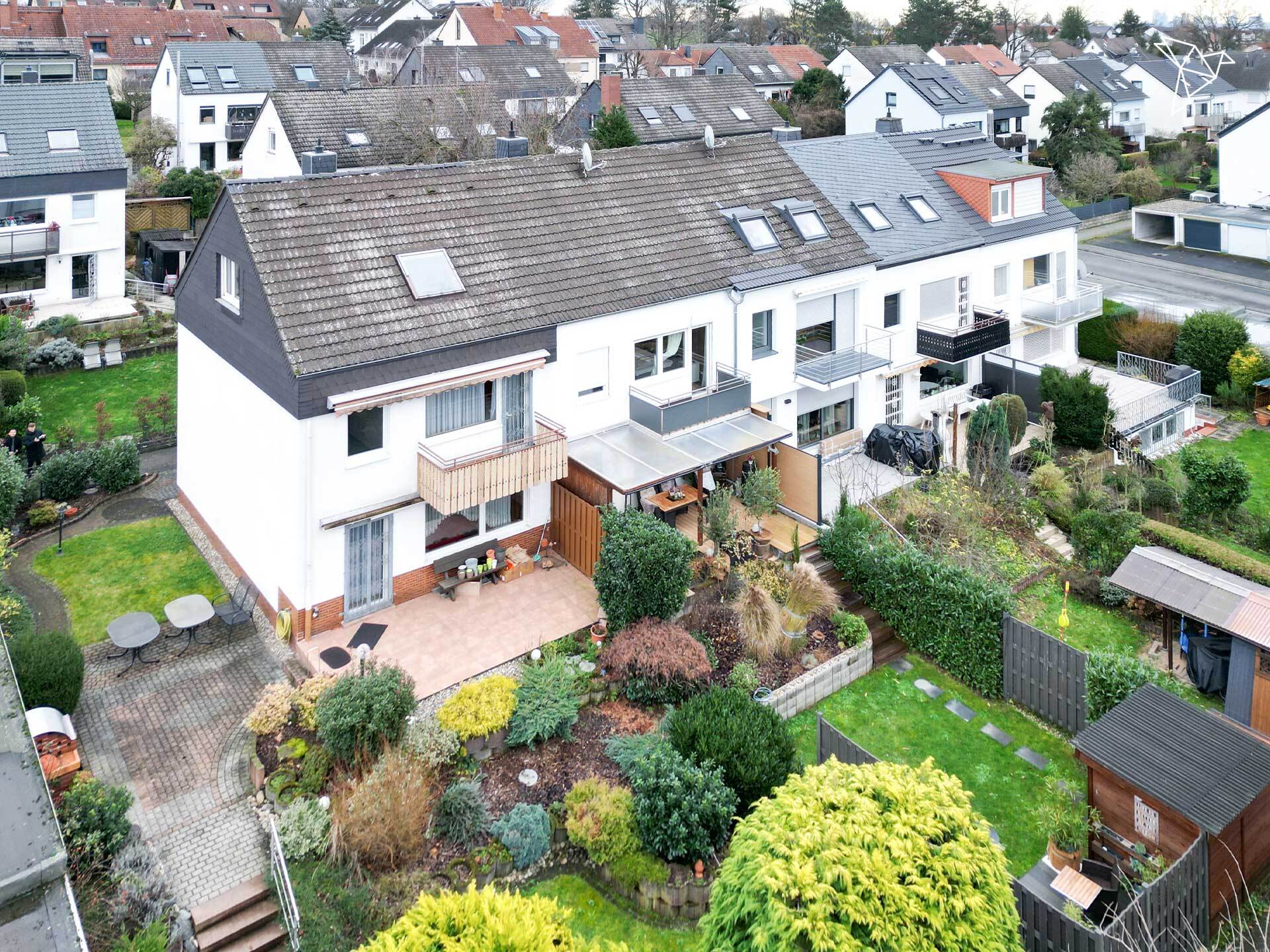 FAMILIENTRAUM MIT GARTEN 🌳 Großzügiges Reiheneckhaus mit zwei Terrassen in Eschborn!