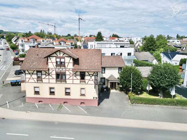 ÜBER 10 % RENDITE 💥 Mehrfamilienhaus mit Restaurant in Usingen!