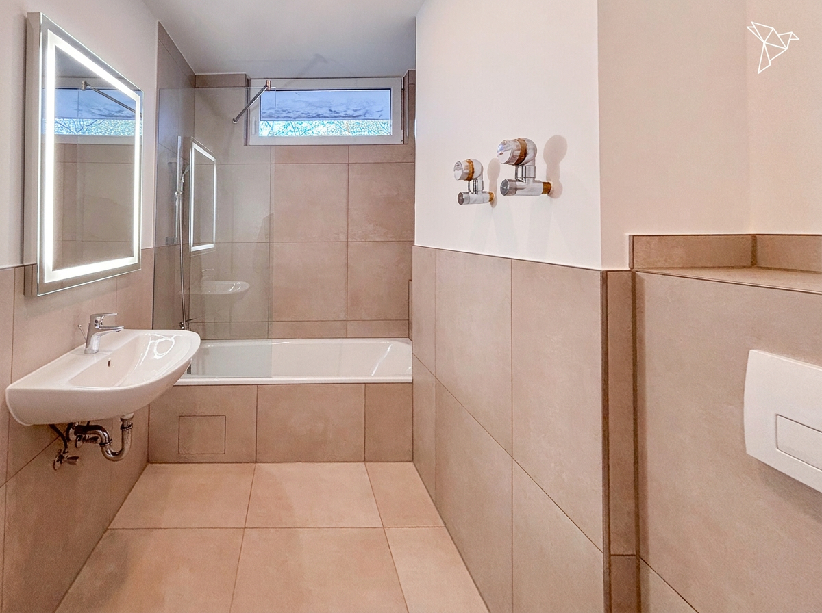 TAUNUSFLAIR FÜR KAPITALANLEGER 💰 Vollständig sanierte 1 Zimmer Wohnung mit Balkon in Bad Homburg!
