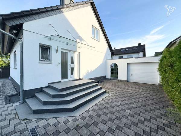 FAMILIENTRAUM MIT GARTEN 🌳 Charmantes Einfamilienhaus in ruhiger Lage von Kelsterbach!