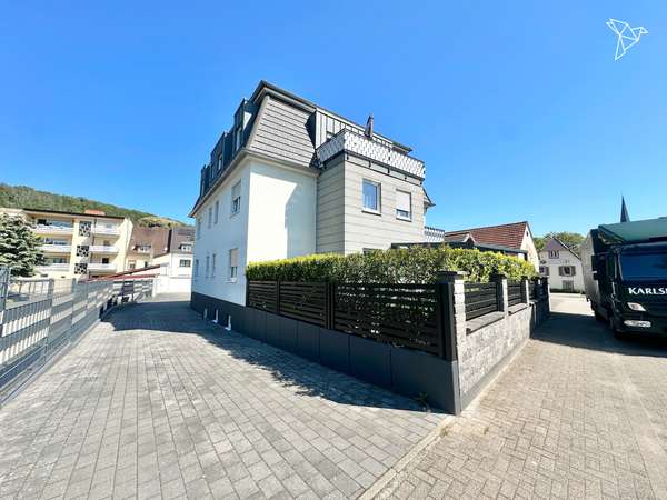 PENTHOUSE MIT WEITBLICK 🤩 Stilvolle 4-Zimmer-Wohnung mit 2 Balkonen in Bad Bergzabern!
