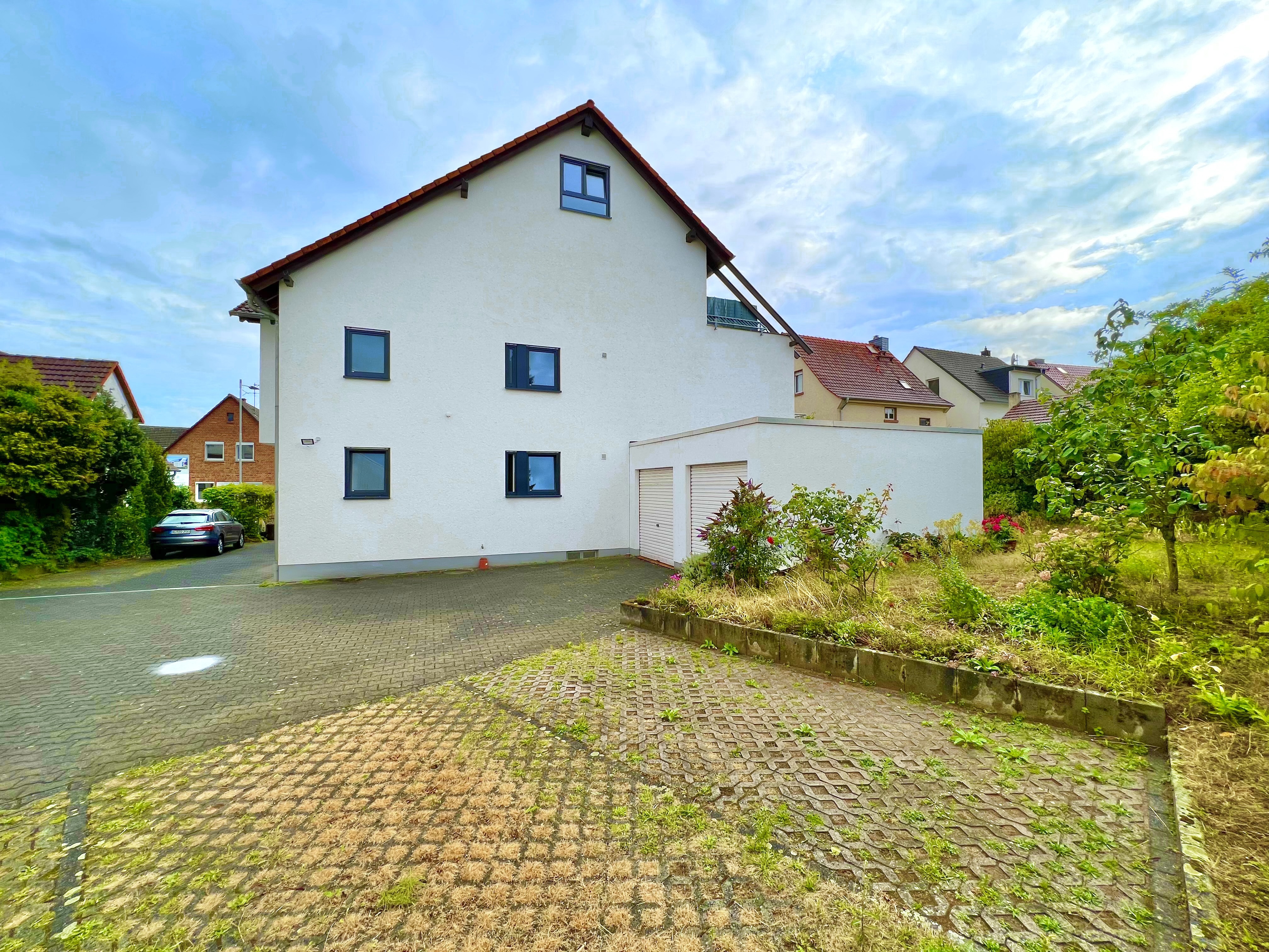 TOP DEAL - Möblierte Maisonette-Wohnung mit hervorragender Anbindung an FFM!