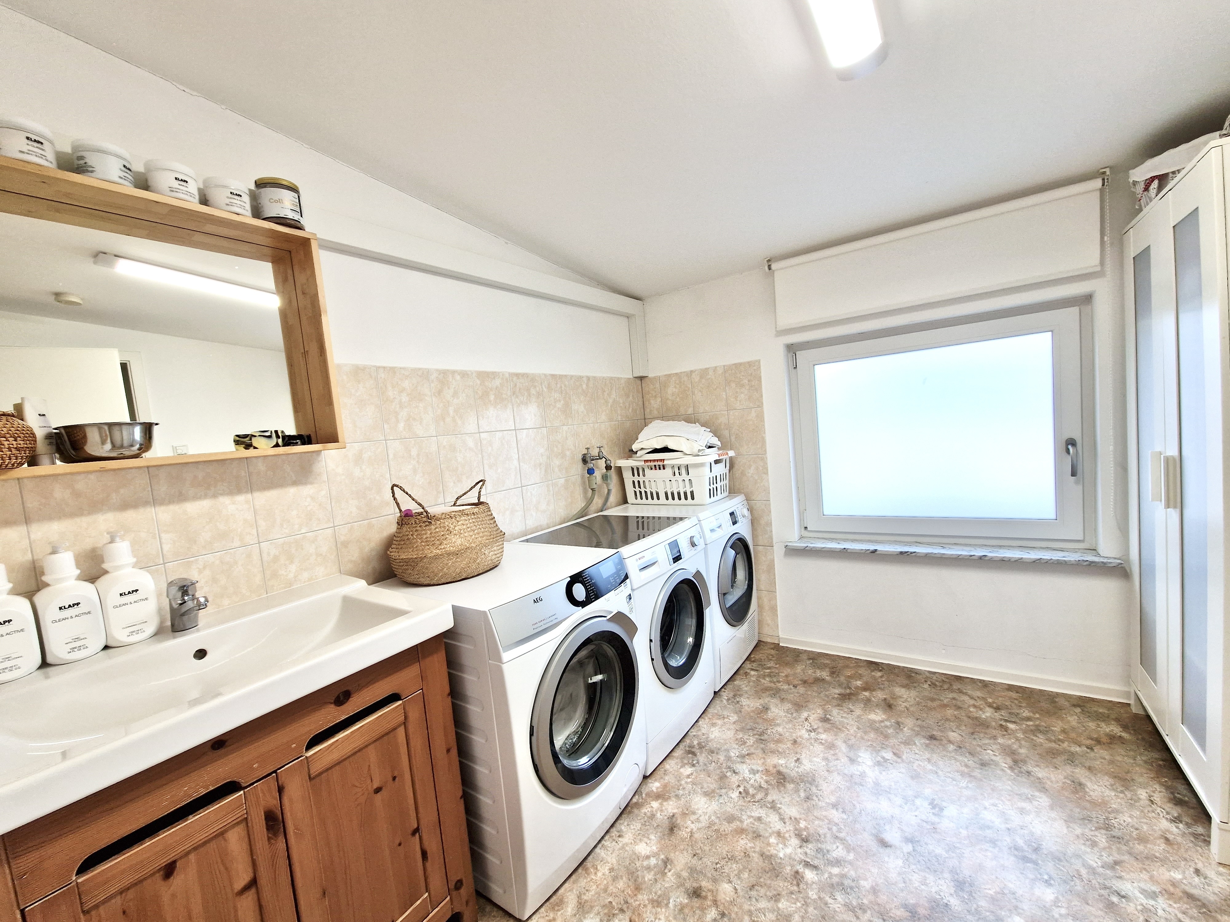 DER SOMMER KANN KOMMEN - Energieeffiziente Doppelhaushälfte mit Wärmepumpe und Solar!