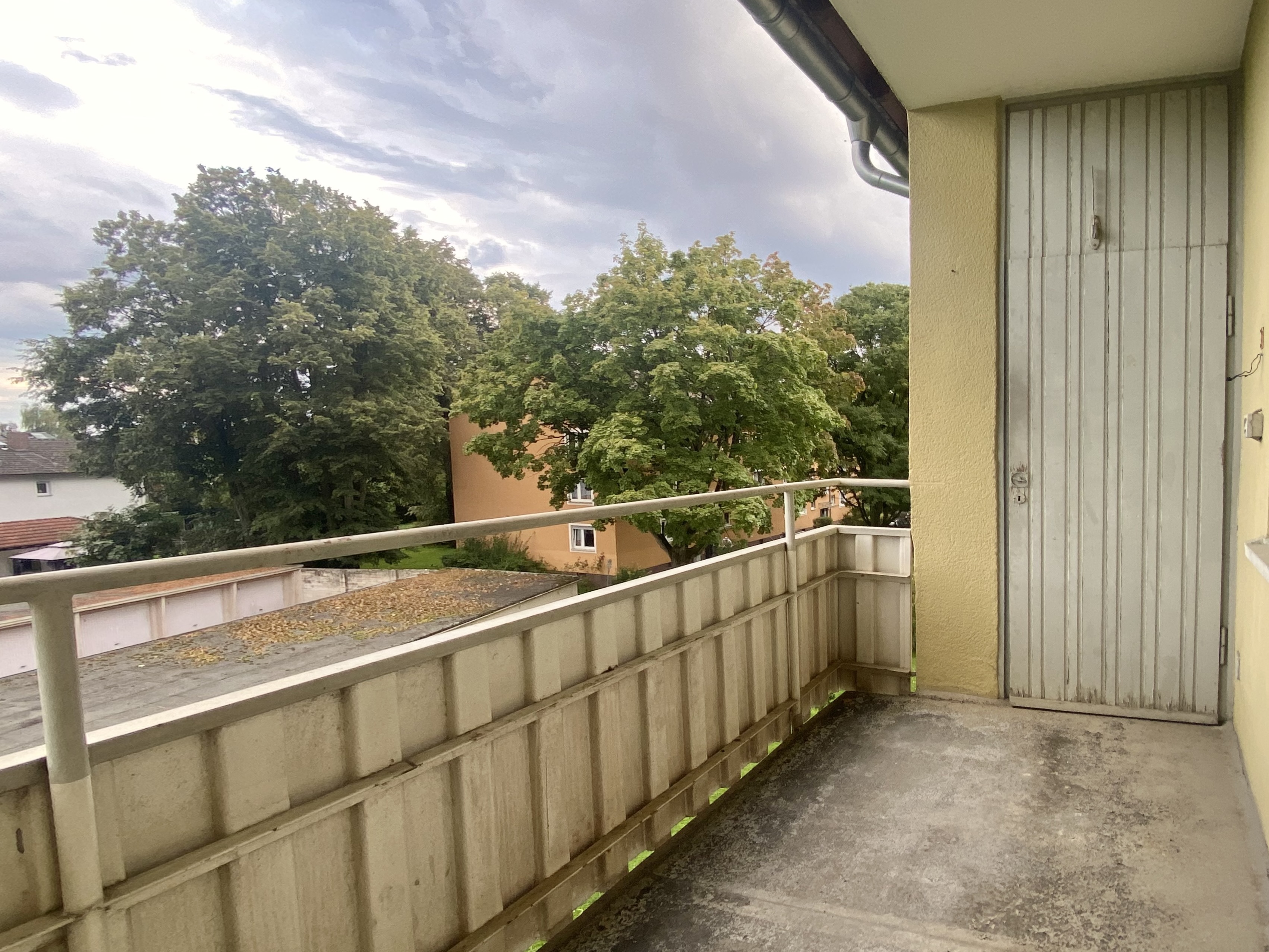 FEINSCHLIFF 🛠️ Helle 3-Zimmer-Wohnung mit Balkon in Nieder-Eschbach!