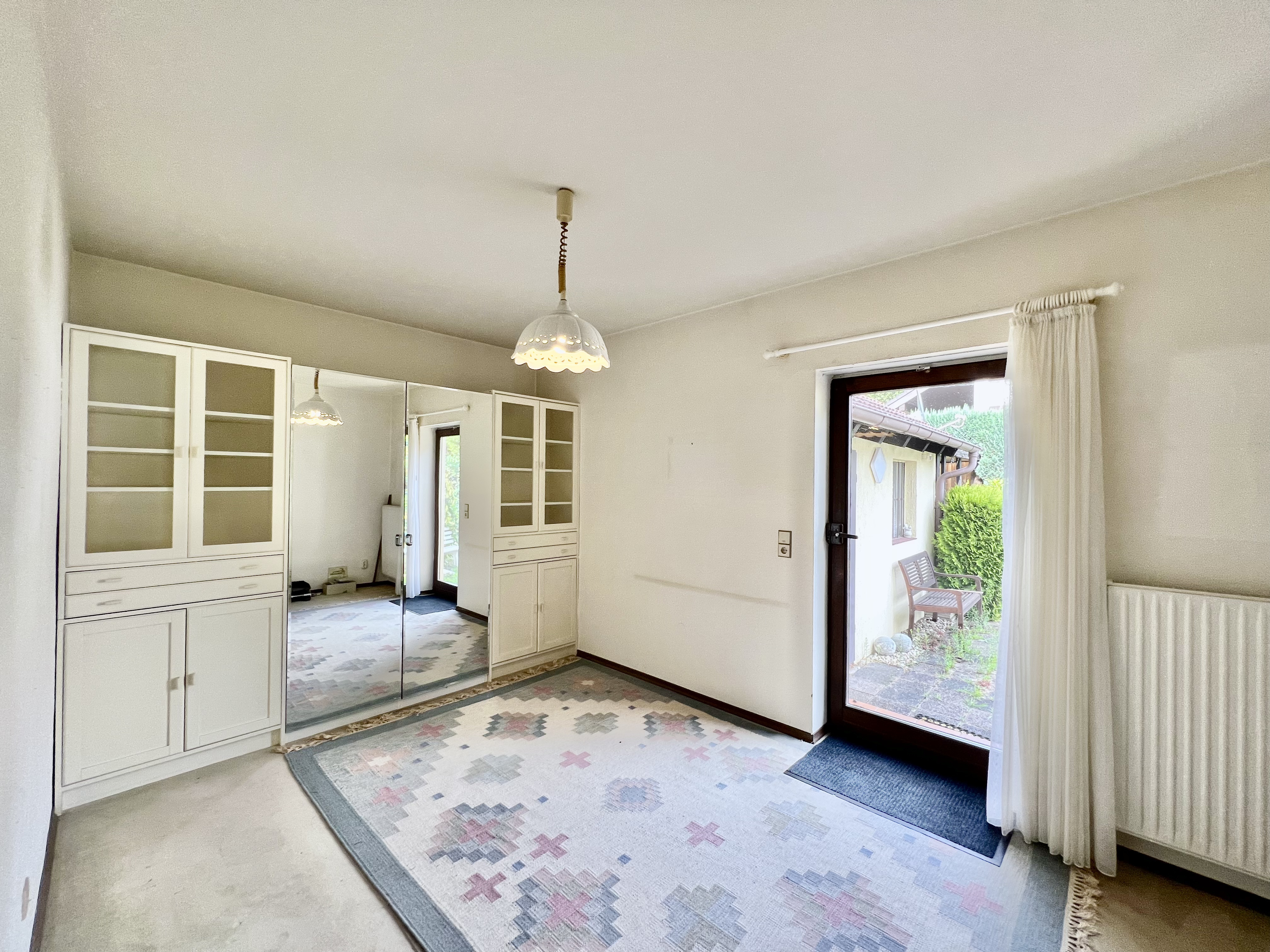 FRANKFURTER FAMILIENTRAUM - Freistehendes Einfamilienhaus mit großem Garten in ruhiger Lage!