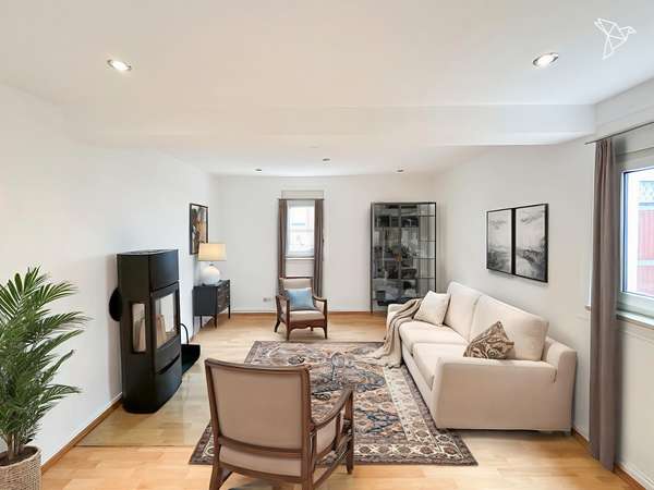 WOHNEN, LEBEN, GESTALTEN 🏡 Freistehendes Einfamilienhaus mit Ausbaupotenzial in Wiesbaden!