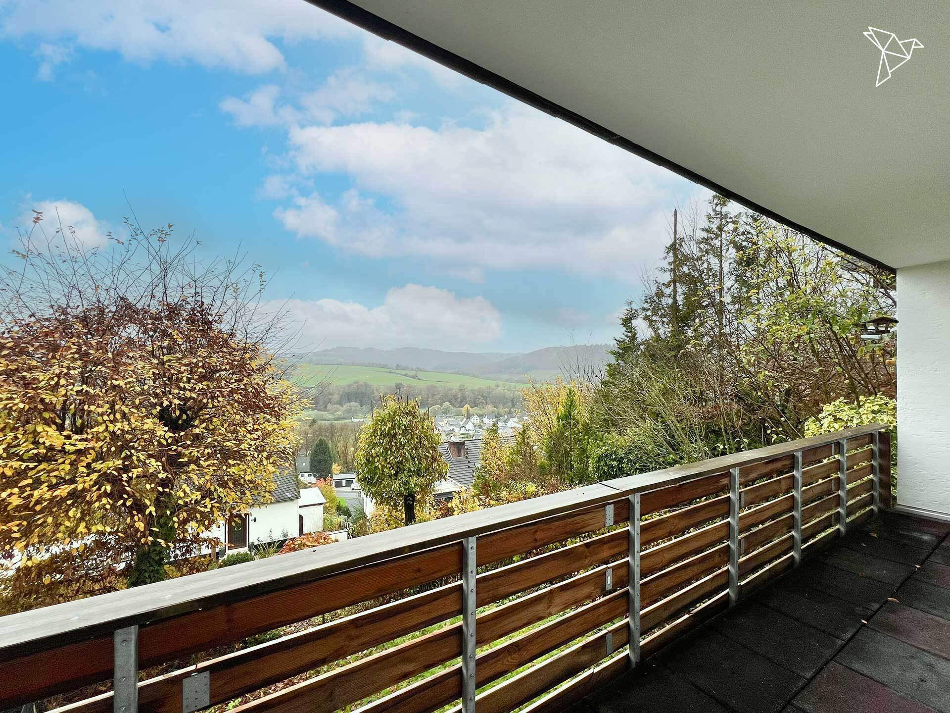 WEITBLICK INS WIEDTAL - Reihenendhaus mit Panoramablick in Roßbach!