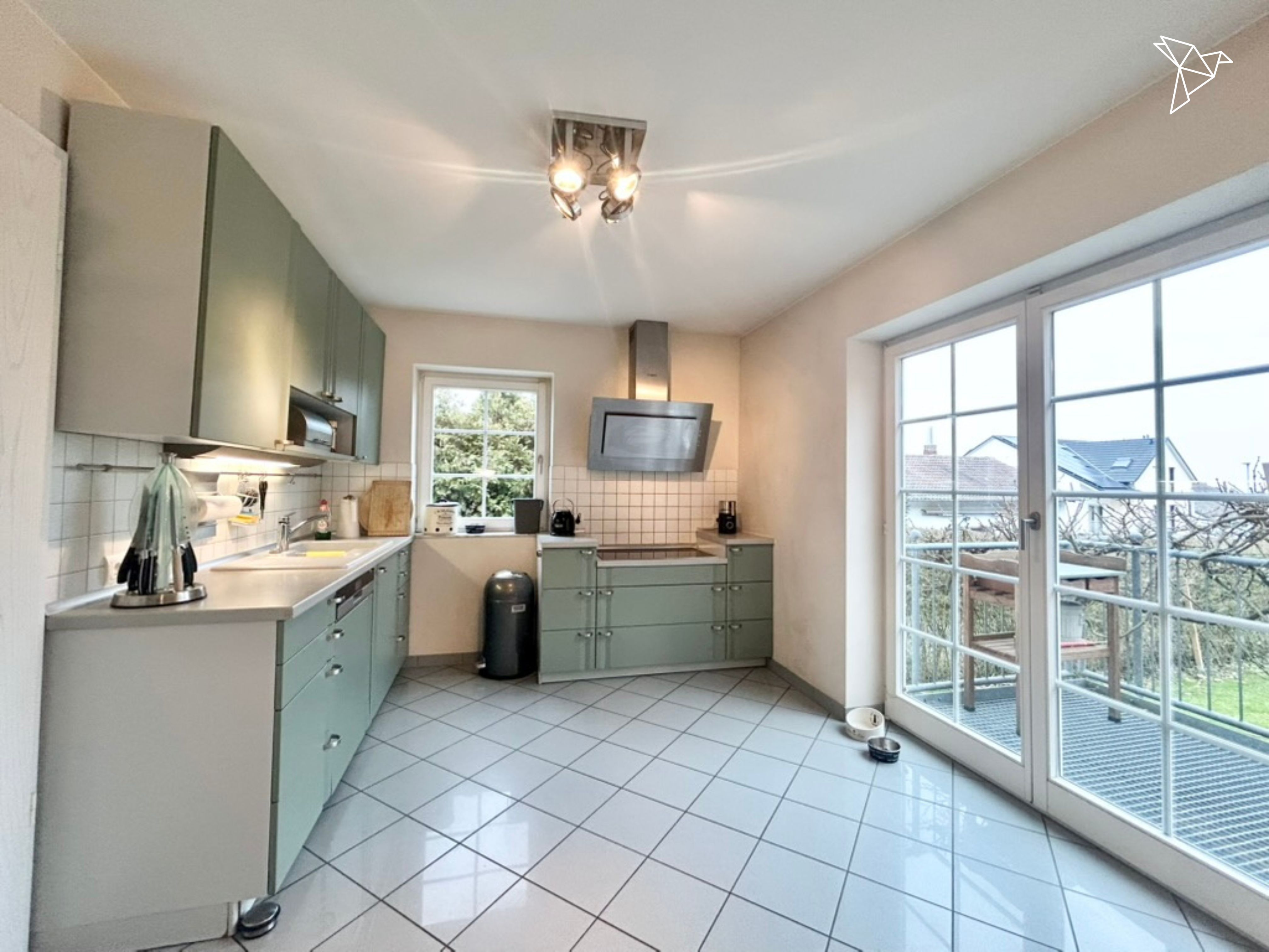 WOHNEN AUF HÖCHSTEM NIVEAU 🌟 Traumvilla mit Skyline-Blick & riesigem Garten!