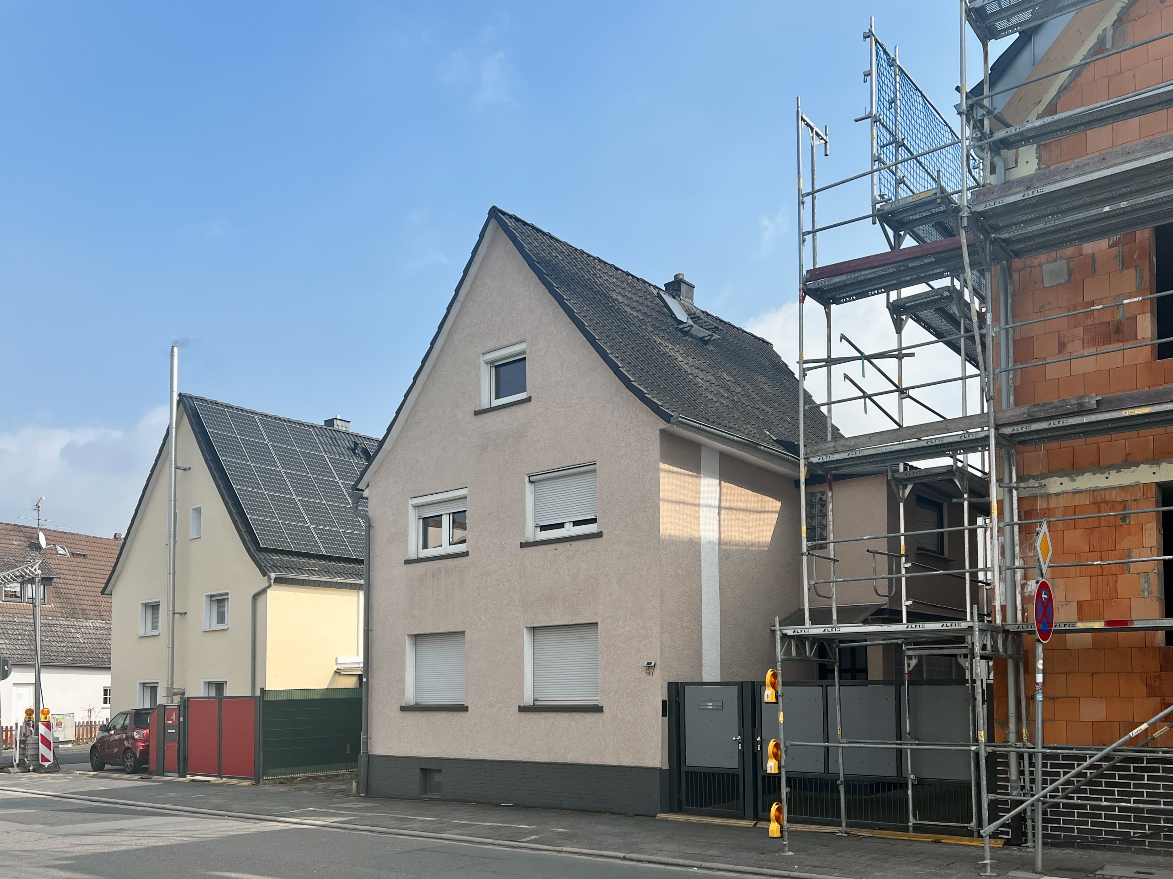 ZWEI WOHNEINHEITEN, EIN ZUHAUSE 🌟 Vielseitiges Zweifamilienhaus mit großem Hof in Rodgau!