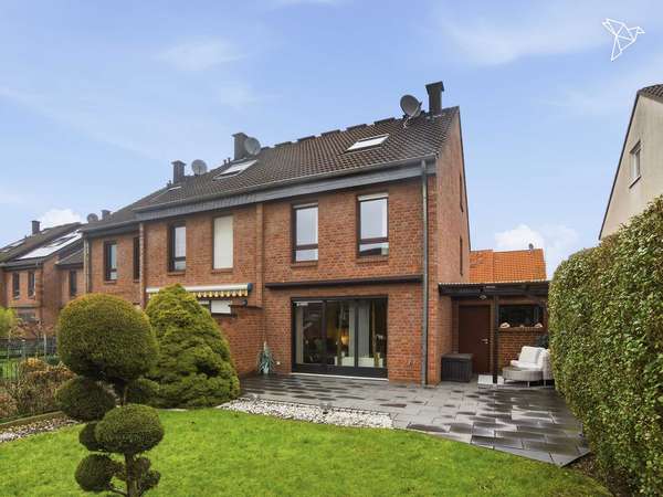TRAUMHAFTES ZUHAUSE 🌿 Modernes Reihenendhaus mit Terrasse und gepflegtem Garten in Niederkassel!