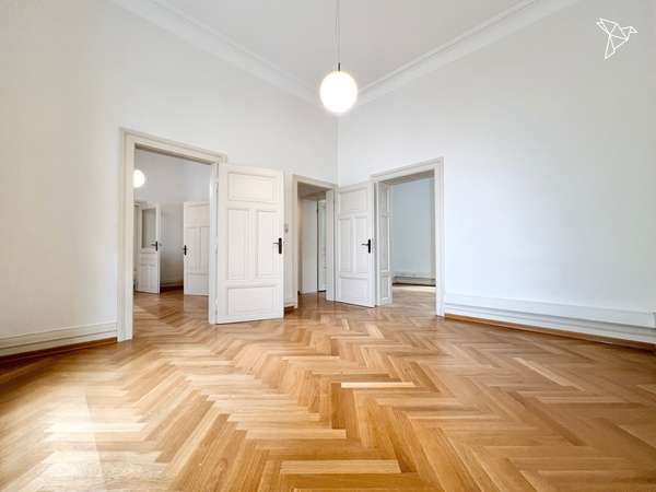 ALTBAU FLAIR 🏛️ Bürofläche mit 6 Zimmern im Herzen von Frankfurt am Main!